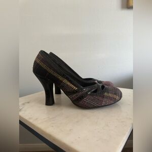 Bongo Vtg 3.5Heels Womens 9.5.
Bratz Plaid Pumps Slip On
B001194 Purple Fabric